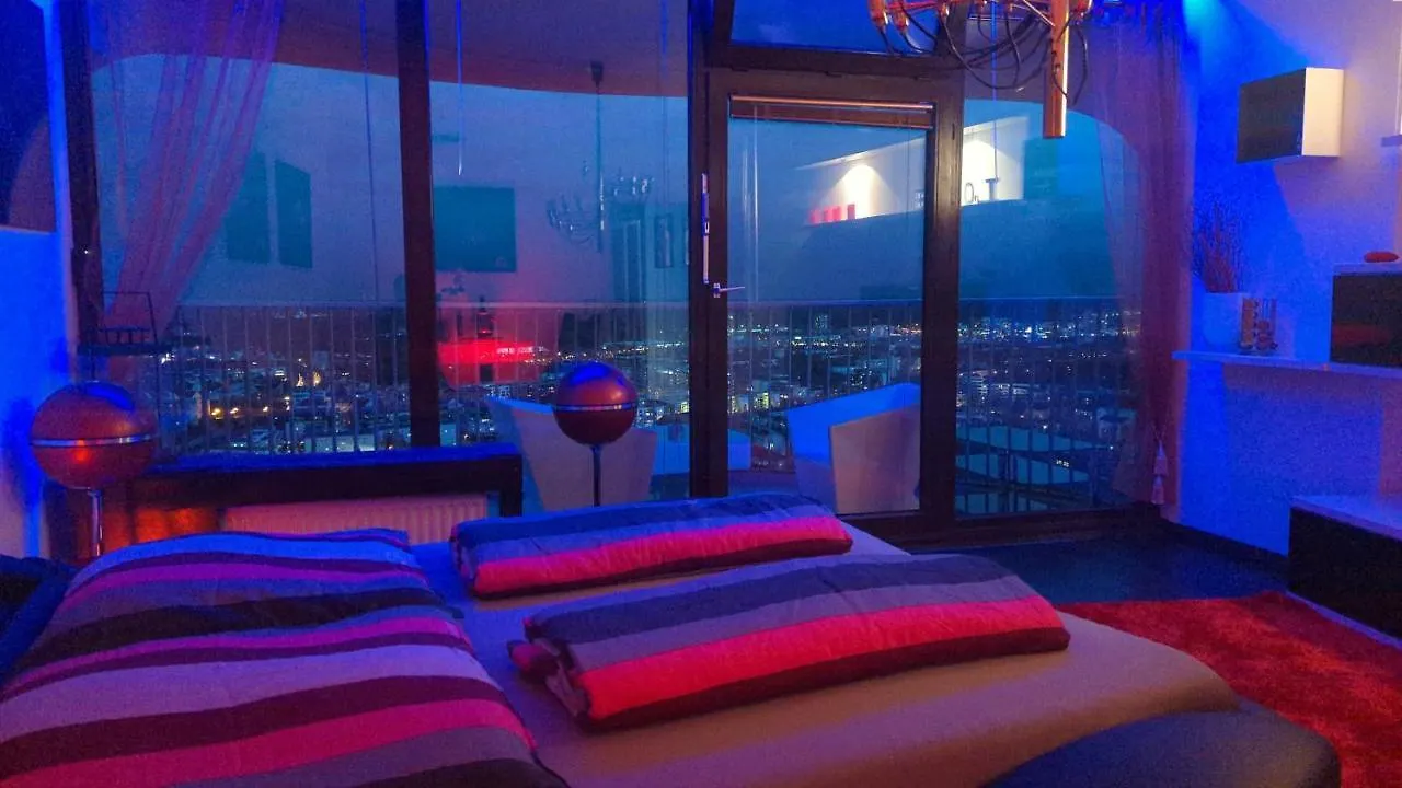 Sky-Romantic-Room Augsburg 0*,